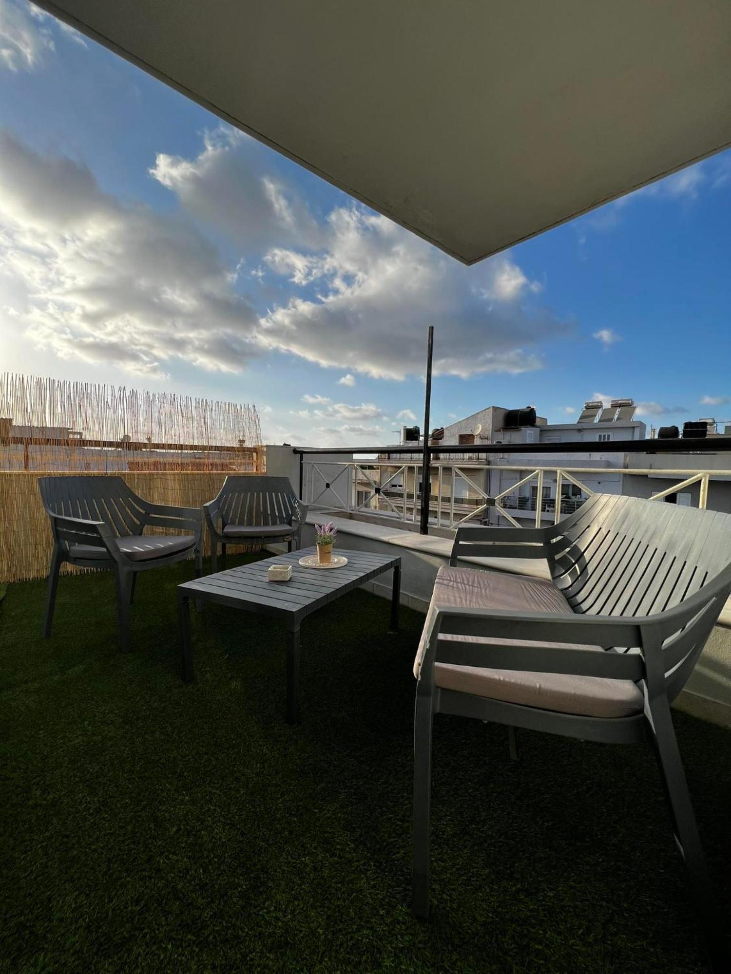 Sunny Apartment For Couples & Friends In Centre Heraklion  Exterior photo