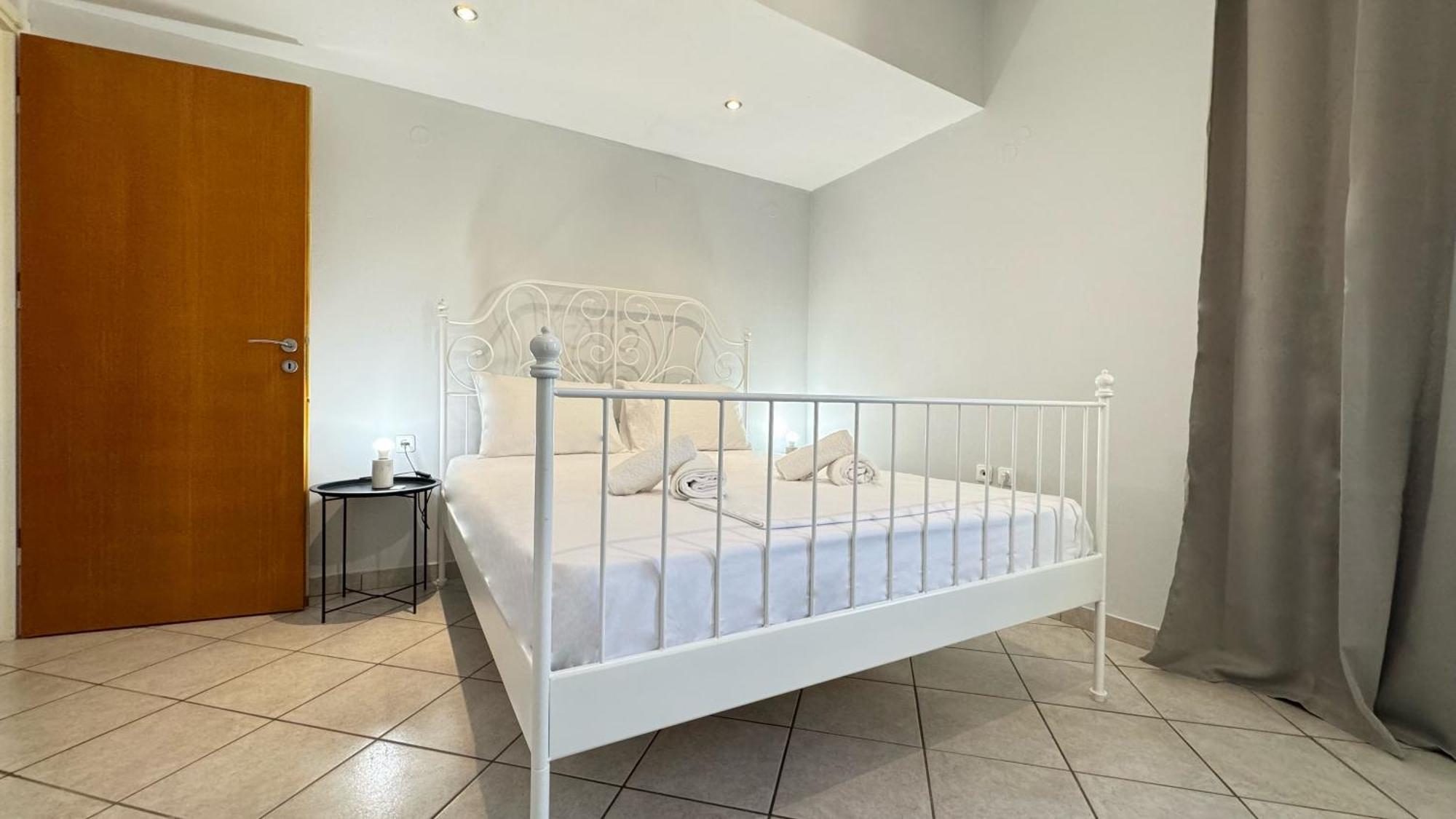 Sunny Apartment For Couples & Friends In Centre Heraklion  Exterior photo