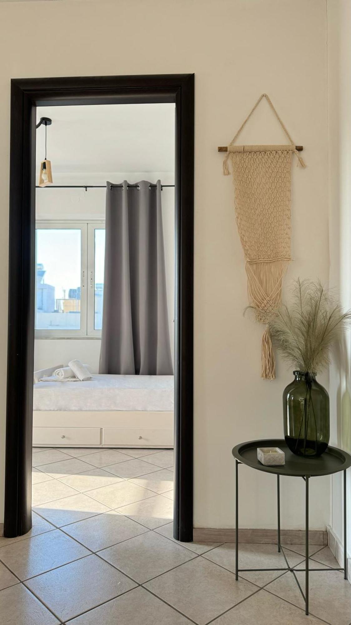 Sunny Apartment For Couples & Friends In Centre Heraklion  Exterior photo